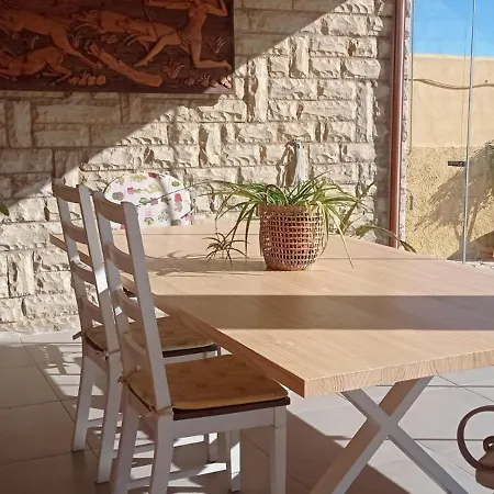 Villa Jade *
