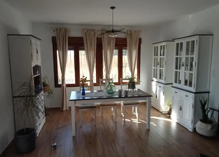 Villa Jade *